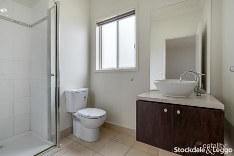 Property photo of 10 Rosleigh Drive Craigieburn VIC 3064