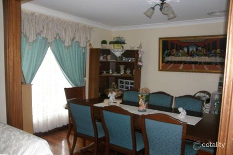 Property photo of 4 Trinity Drive Kelso NSW 2795