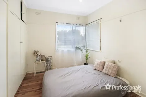 Property photo of 141 Grove Street Kooringal NSW 2650