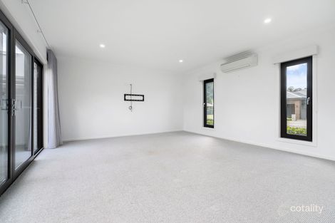 Property photo of 20 Woodbridge Street Killara VIC 3691