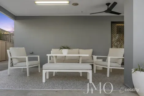 Property photo of 37 Lancelot Crescent Ormeau QLD 4208