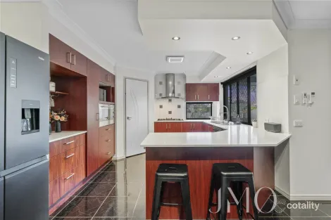 Property photo of 37 Lancelot Crescent Ormeau QLD 4208