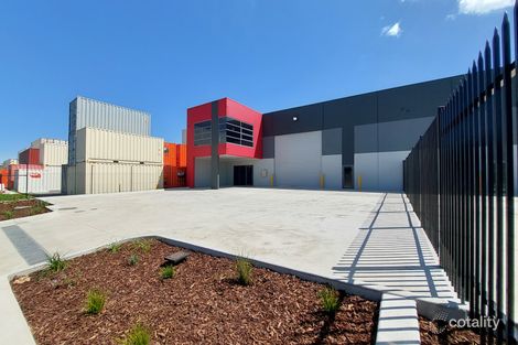 8c Quarry Rd, Tottenham, VIC 3012