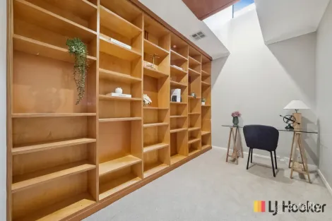 Property photo of 30 Ashton Calvert Street Casey ACT 2913