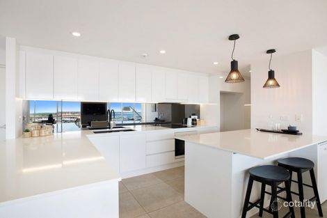 Property photo of 33/18 Macarthur Parade Main Beach QLD 4217