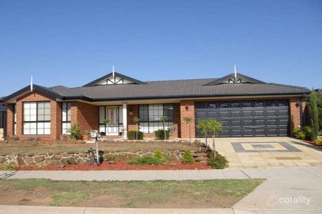 15 Pilbara Ave, Burnside, VIC 3023