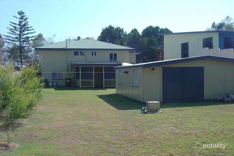 Property photo of 28 Esplanade Woodgate QLD 4660