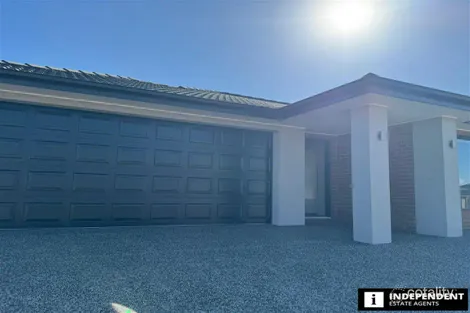 10 Cadet Way, Clyde, VIC 3978