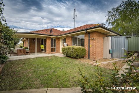 Property photo of 6 Yerrabi Place Ngunnawal ACT 2913