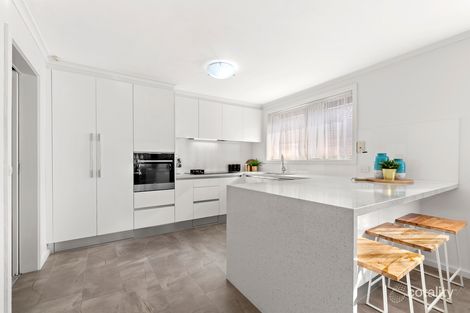 Property photo of 71 Centenary Drive Mill Park VIC 3082