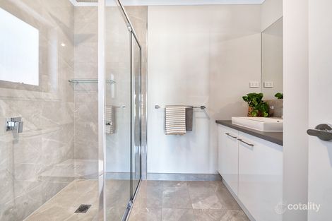 Property photo of 27 Snead Boulevard Cranbourne VIC 3977