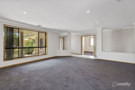 Property photo of 6 Brownlow Drive Bourkelands NSW 2650