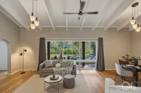 Property photo of 16 Beresford Avenue Christie Downs SA 5164