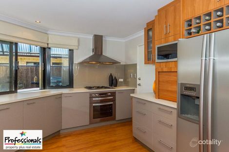 Property photo of 8 Rutherford Entrance Success WA 6164