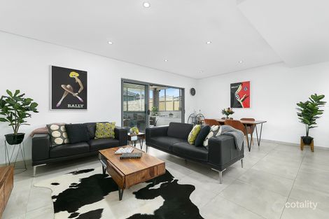 Property photo of 24 Flinders Road Georges Hall NSW 2198