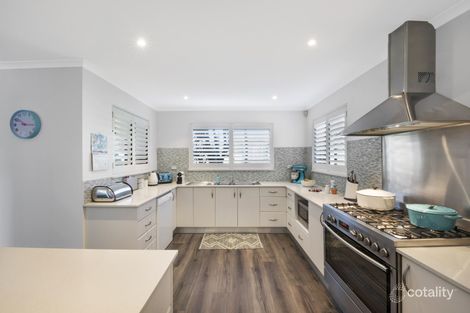 Property photo of 40 Risdon Crescent Kariong NSW 2250