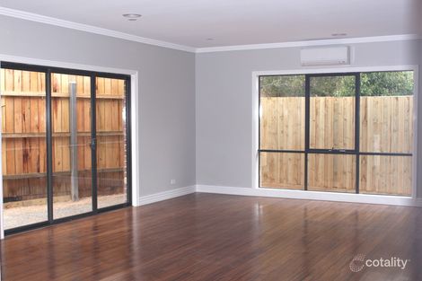 4/104 Station Rd, Gisborne, VIC 3437