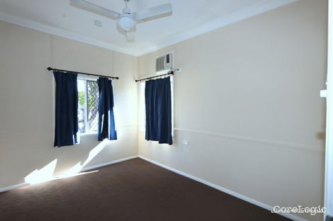 Property photo of 3 Edwards Place Emerald QLD 4720