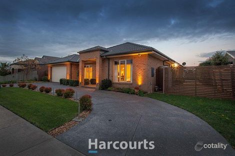 24 Banjo Paterson Dr, Pakenham, VIC 3810