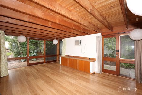 Property photo of 2 Downton Grove Kew VIC 3101