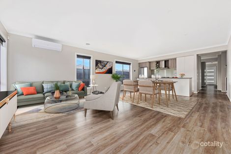 Property photo of 17 Stonefly Circuit Weir Views VIC 3338