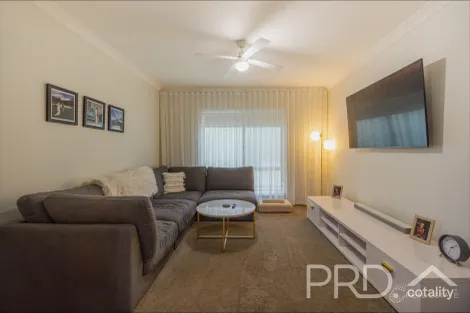 Property photo of 4 Travers Street Adelong NSW 2729