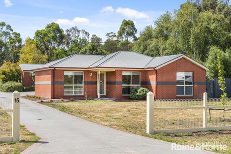Property photo of 4/16 Morrow Road Gisborne VIC 3437