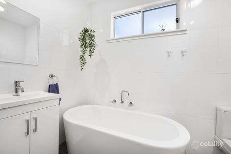 Property photo of 35 Wallumatta Road Newport NSW 2106