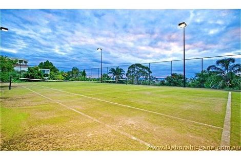 Property photo of 33 Buena Vista Avenue Coorparoo QLD 4151