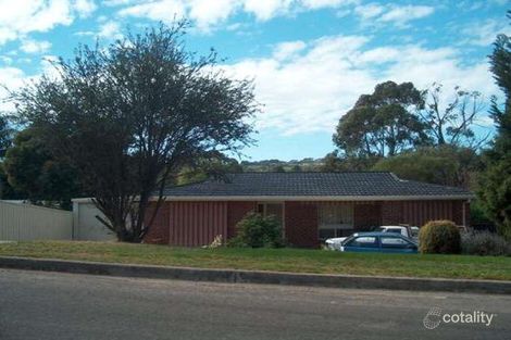 Property photo of 70 Carbenet Drive Hackham SA 5163