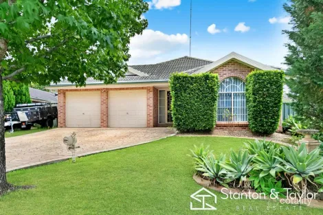 Property photo of 4 Hillside Circuit Cranebrook NSW 2749