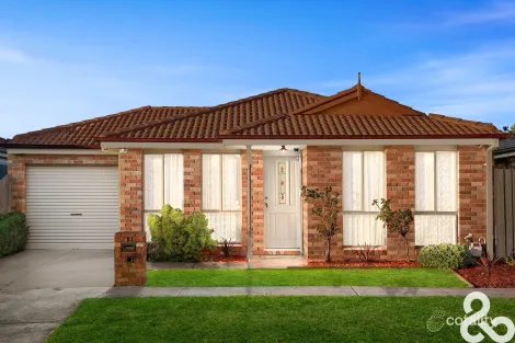 Property photo of 13 Benz Close Mill Park VIC 3082