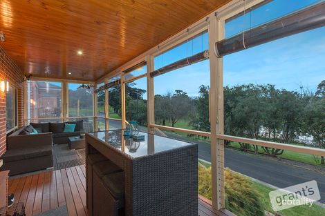 30 Montague Ave, Drouin, VIC 3818