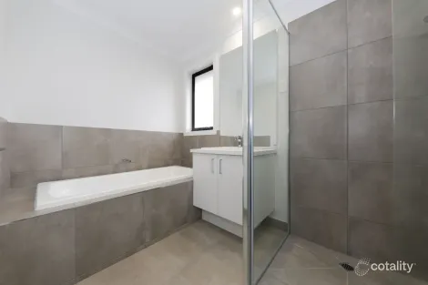 Property photo of 16 Rogers Close Berwick VIC 3806