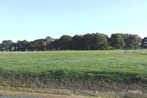 6 Diamond Dr, Cardigan Village, VIC 3352