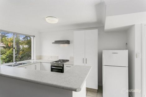 Property photo of 8/2 St Kevins Avenue Benowa QLD 4217
