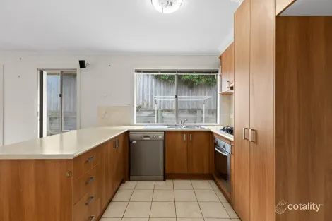 Property photo of 12 Carrum Woods Drive Carrum Downs VIC 3201