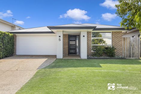5 Avoca Pl, Redland Bay, QLD 4165