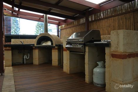 Property photo of 76 Grand Ocean Boulevard Port Kennedy WA 6172