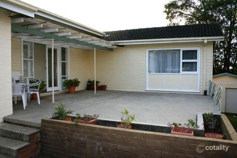 Property photo of 5 Eaglemont Crescent Campbelltown NSW 2560