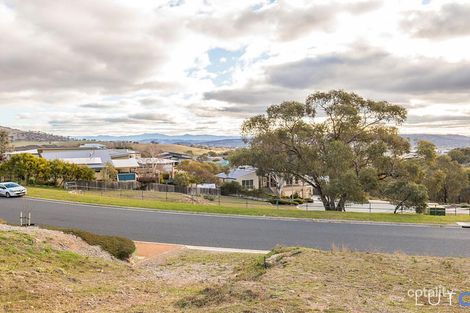 Property photo of 265 Bicentennial Drive Jerrabomberra NSW 2619
