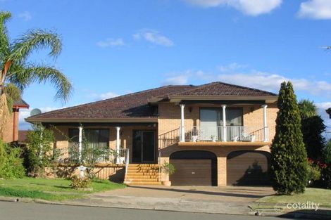 7 Sears Pl, Prairiewood, NSW 2176