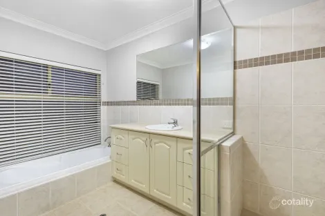 Property photo of 38 Coronado Ridge Iluka WA 6028