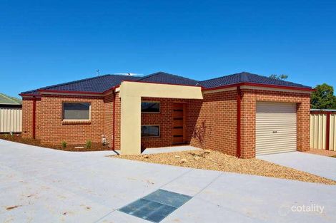 4/28 Scarborough Cres, Harkness, VIC 3337
