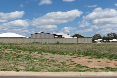 4 Belmont Pl, Emerald, QLD 4720
