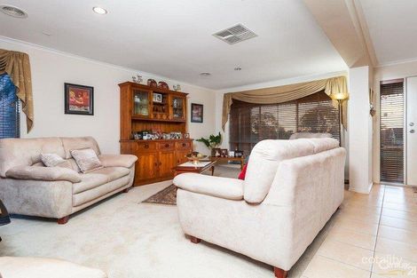 Property photo of 17 Cilento Crescent Lynbrook VIC 3975