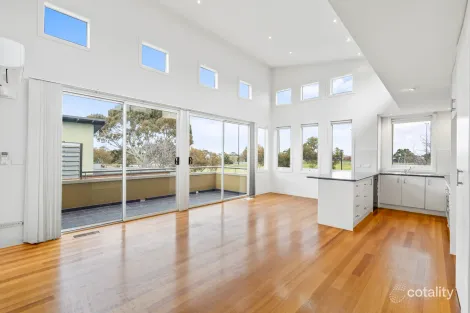 Property photo of 44 Hall Mark Road Mordialloc VIC 3195