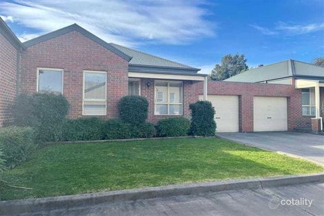 13/10 Parkhill Dr, Berwick, VIC 3806