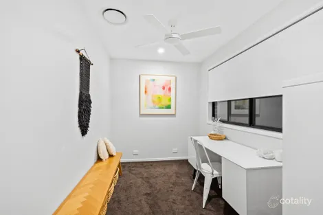 Property photo of 15 Chesterfield Street Gumdale QLD 4154