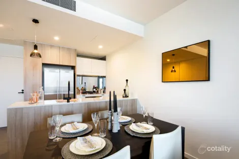 Property photo of 1902/2-4 Edmondstone Street South Brisbane QLD 4101